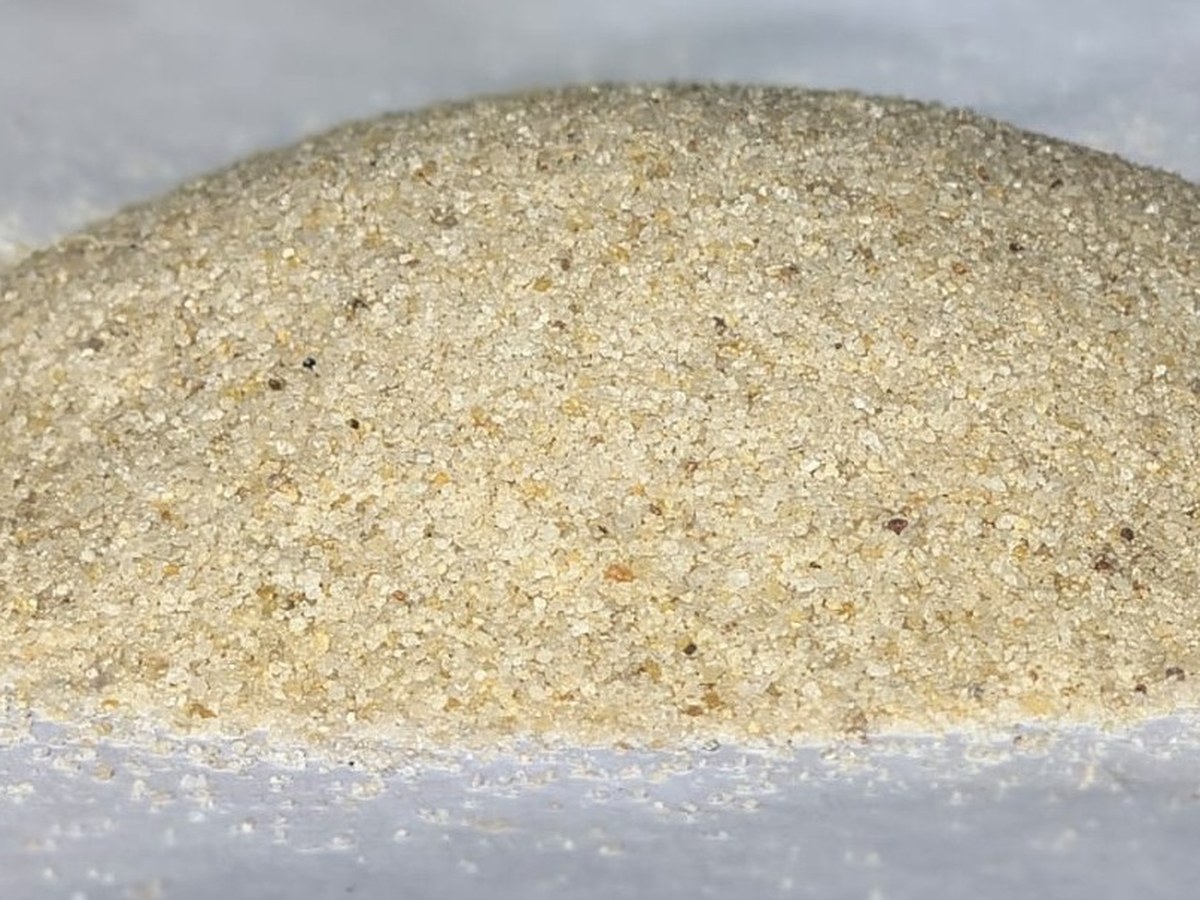 Granos de Pasto Natural (Recebo – Topdressing)